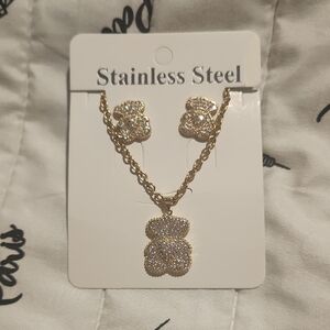 Bear Fashion Jewelry Set.. 18inchs
